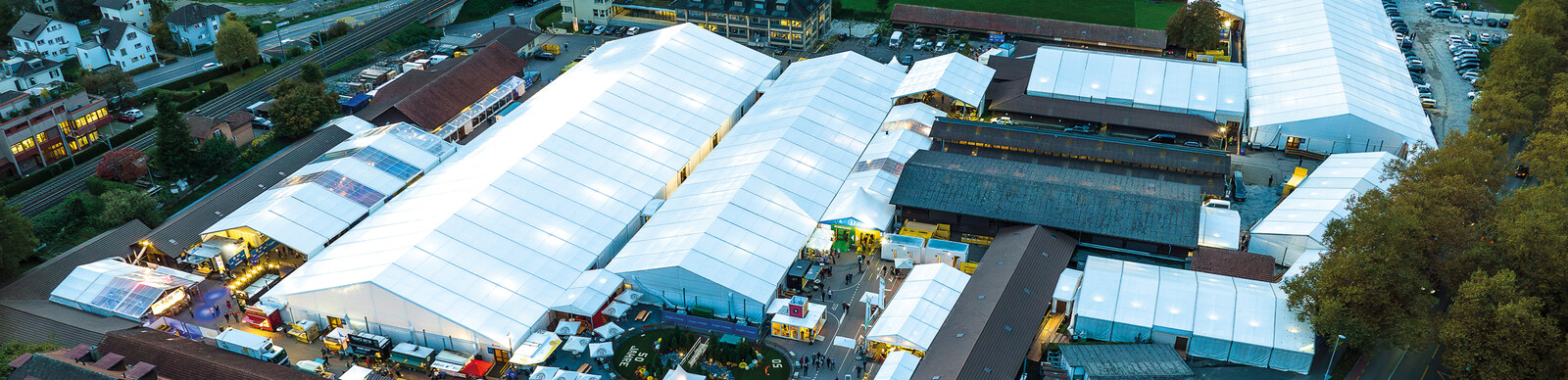 Unsere Zelte bei der Zugermesse